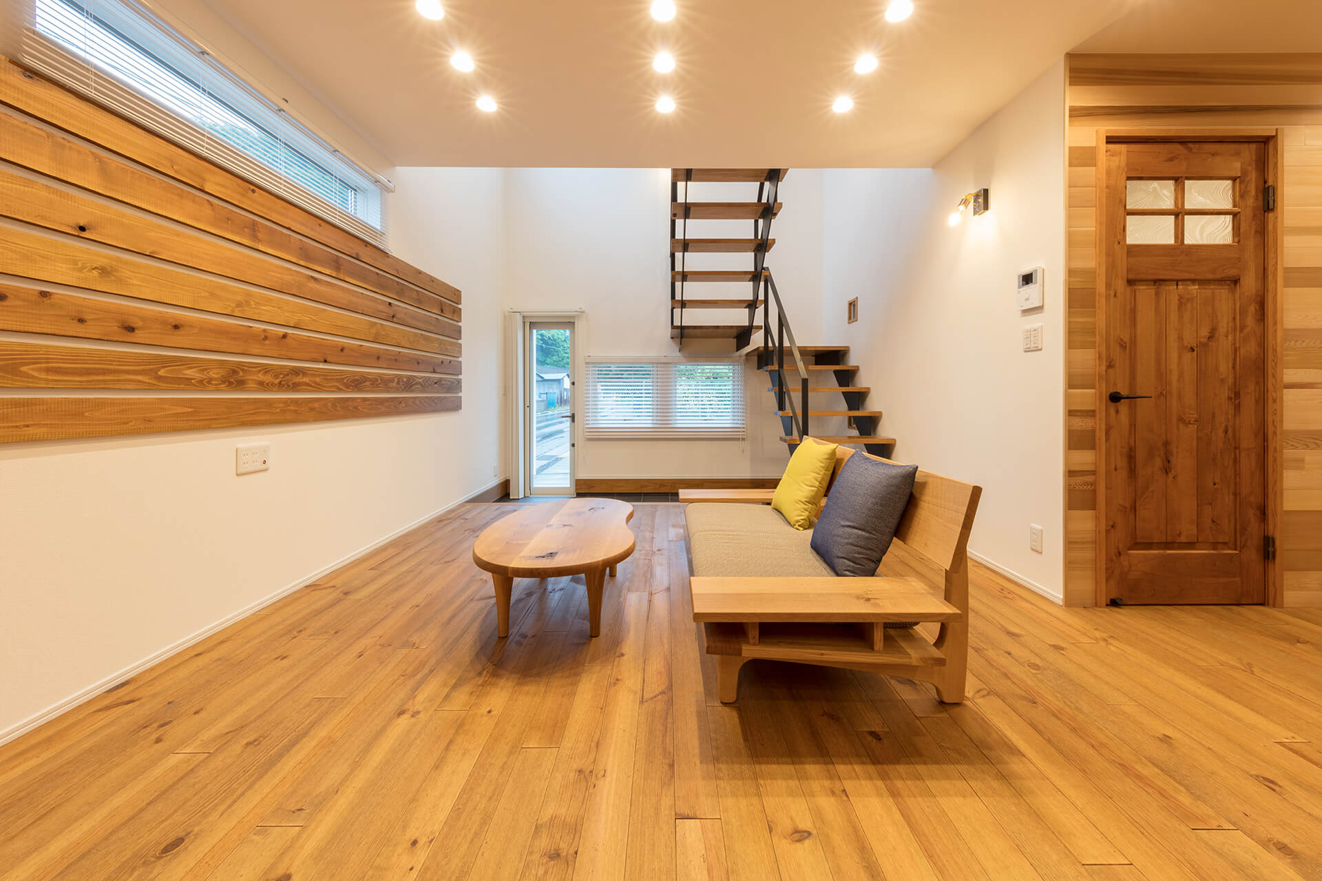 Dual wood court